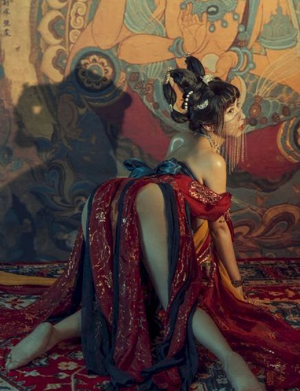 欧美背心裙_免费高清观看
